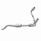 MagnaFlow Direct Fit Catalytic Converter 00-03 Dodge Durango 4.7L