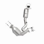 MagnaFlow Direct Fit Catalytic Converter 00-03 Ford Taurus 3.0 Front