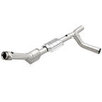 MagnaFlow Direct Fit Catalytic Converter 00-04 Ford E150 4.6L Passenger Side
