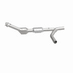 MagnaFlow Direct Fit Catalytic Converter 00-04 Ford E150 4.6L Passenger Side