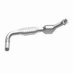 MagnaFlow Direct Fit Catalytic Converter 01-03 Ford E150 4.2L D/S