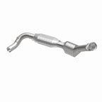 MagnaFlow Direct Fit Catalytic Converter 01-03 Ford E150 4.2L D/S