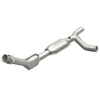 MagnaFlow Direct Fit Catalytic Converter 01-03 Ford E150 4.2L P/S