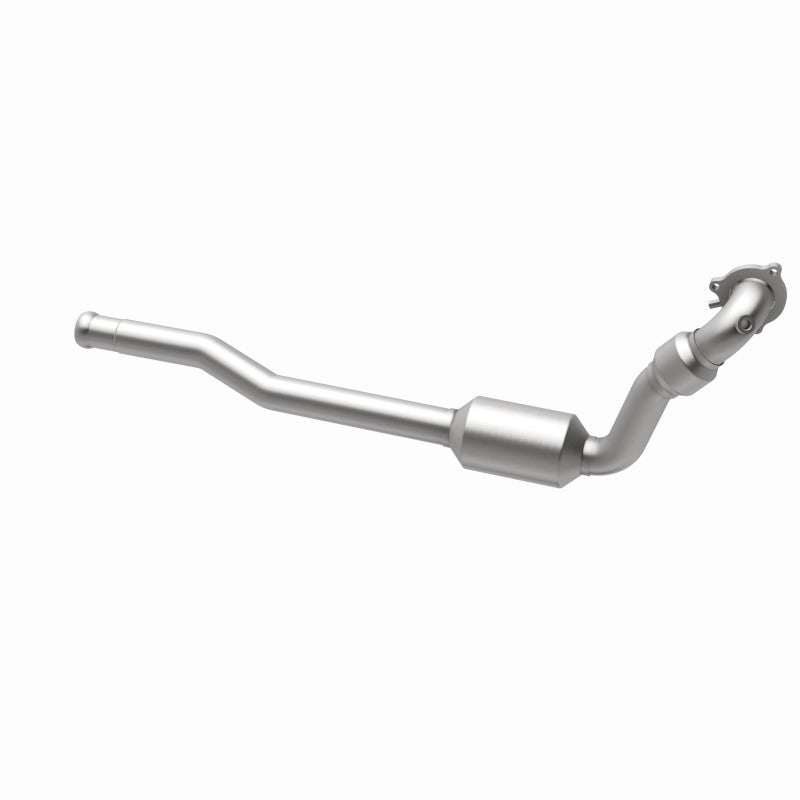 MagnaFlow Direct Fit Catalytic Converter 01-04 Volvo C70 2.4L