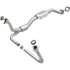 MagnaFlow Direct Fit Catalytic Converter 01-05 Chevy Blazer 4.3L 4WD