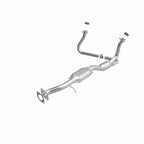 MagnaFlow Direct Fit Catalytic Converter 01-05 Chevy Blazer 4.3L 4WD
