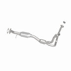 MagnaFlow Direct Fit Catalytic Converter 01-05 Chevy Blazer 4.3L 4WD