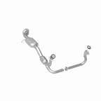 MagnaFlow Direct Fit Catalytic Converter 01-05 Chevy Blazer 4.3L 4WD