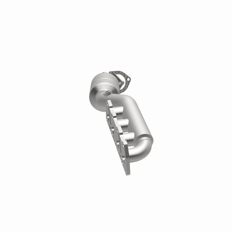 MagnaFlow Direct Fit Catalytic Converter 02-04 VW Passat 4.0L