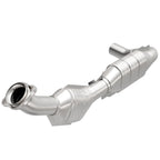 MagnaFlow Direct Fit Catalytic Converter 03-04 Exped 4.6L Driver Side