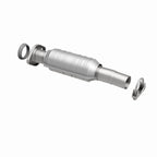 MagnaFlow Direct Fit Catalytic Converter 04 Toyota Sienna 3.3L