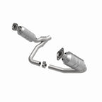 MagnaFlow Direct Fit Catalytic Conv 05-06 Dodge Dakota/2006 Mitsubishi Raider 3.7L Y-Pipe Assembly