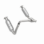 MagnaFlow Direct Fit Catalytic Conv 05-06 Dodge Dakota/2006 Mitsubishi Raider 3.7L Y-Pipe Assembly