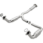 MagnaFlow Direct Fit Catalytic Converter 05-06 GMC Envoy XL Denali