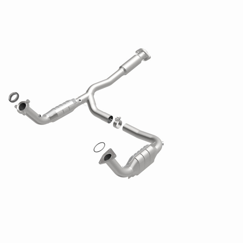 MagnaFlow Direct Fit Catalytic Converter 05-06 GMC Envoy XL Denali