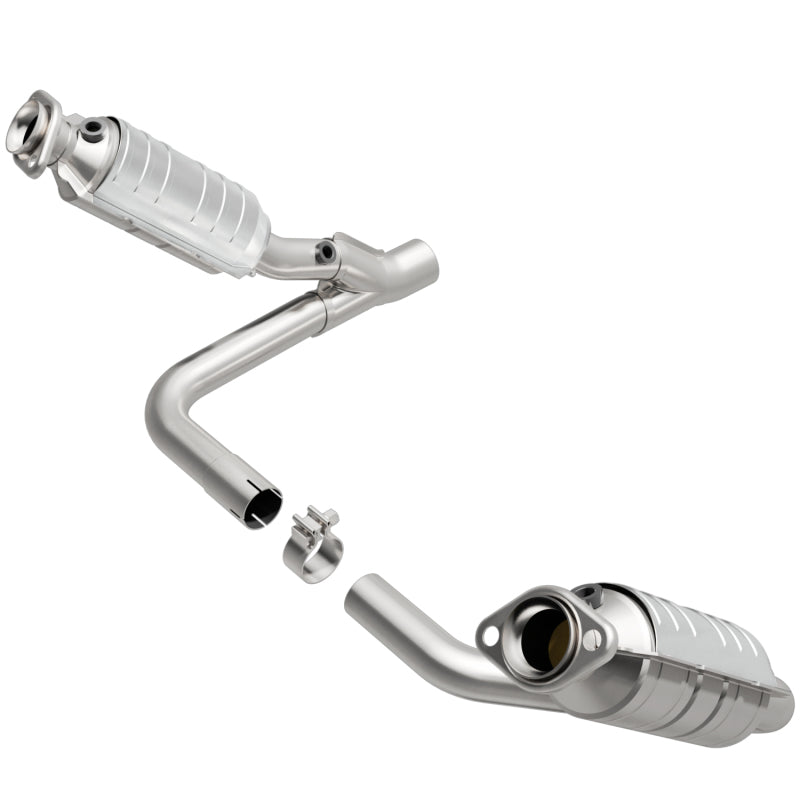 MagnaFlow Direct Fit Catalytic Converter 05-07 Dodge Durango 3.7L/4.7L