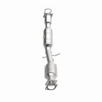 MagnaFlow Direct Fit Catalytic Converter 05-09 Volvo V50 2.4L
