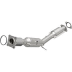 MagnaFlow Direct Fit Catalytic Converter 05-09 Volvo V50 2.4L