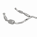 MagnaFlow Direct Fit Catalytic Converter 07-08 Ford E-150 4.6L