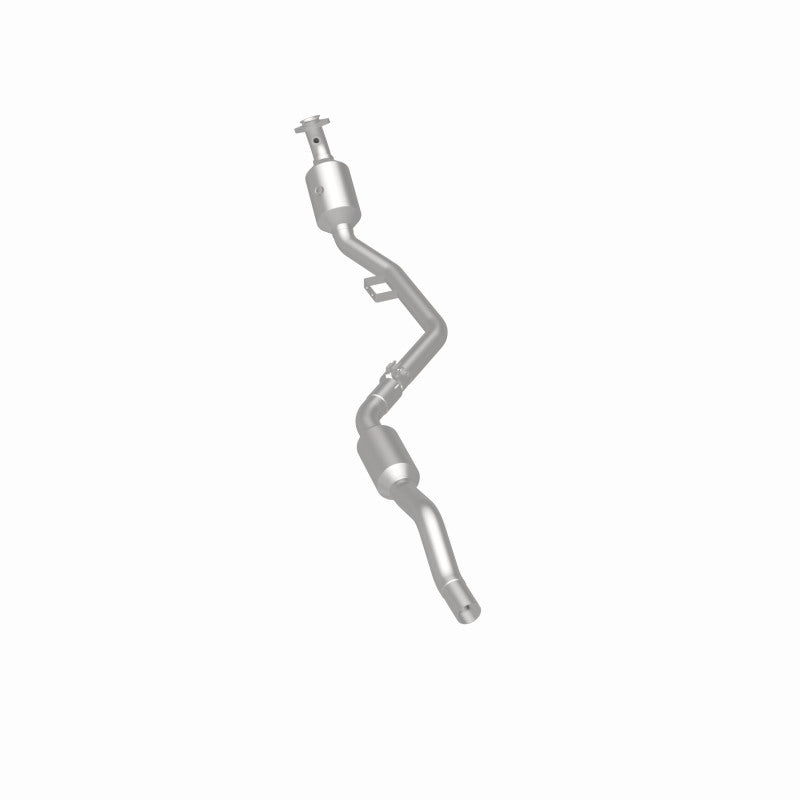 MagnaFlow Direct Fit Catalytic Converter 07-09 Mercedes E350 3.5L