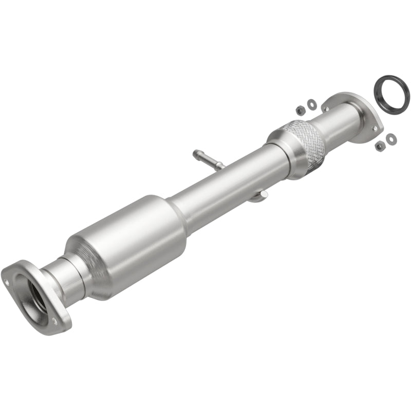 MagnaFlow Direct Fit Catalytic Converter 14-15 Toyota Highlander 3.5L