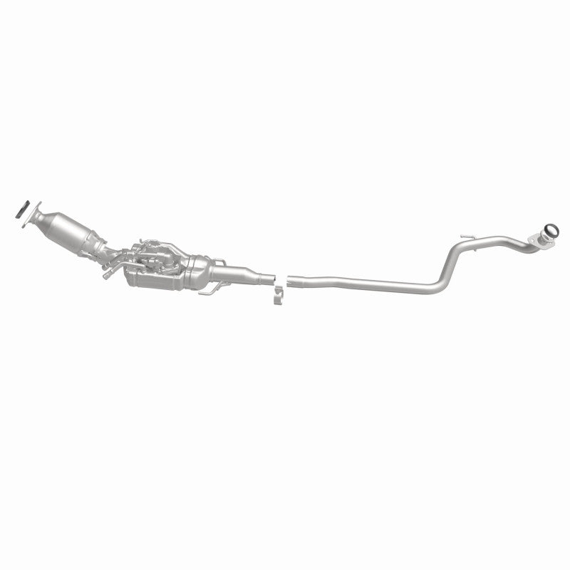 MagnaFlow Direct Fit Catalytic Converter 14-19 Toyota Prius C Base Underbody 1.5L
