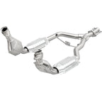 MagnaFlow Direct Fit Catalytic Converter 96-98 Ford Mustang 3.8L