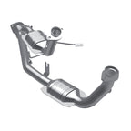 MagnaFlow Direct Fit Catalytic Converter 96-99 Ford Taurus3.0L 50S