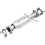 MagnaFlow Direct Fit Catalytic Converter 96-99 S10/Sanoma 4WD 4.3L