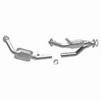 MagnaFlow Direct Fit Catalytic Converter 96-99 Taurus 3.0L