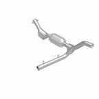 MagnaFlow Direct Fit Catalytic Converter 97-98 Ford F-150 4.6L