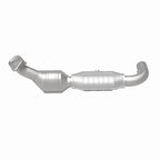 MagnaFlow Direct Fit Catalytic Converter 97-98 Ford Trucks 4.6L