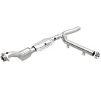 MagnaFlow Direct Fit Catalytic Converter 97-98 Ford Trucks 4.6L