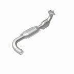 MagnaFlow Direct Fit Catalytic Converter 97-98 Ford Trucks 4.6L