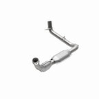 MagnaFlow Direct Fit Catalytic Converter 97-98 Ford Trucks 5.4L