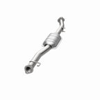 MagnaFlow Direct Fit Catalytic Converter 98-00 Toyota RAV4 2.0L