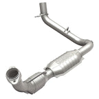 MagnaFlow Direct Fit Catalytic Converter 98 Ford Expedition 5.4L