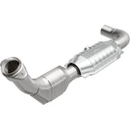 MagnaFlow Direct Fit Catalytic Converter 99-00 Ford Exped 4.6L
