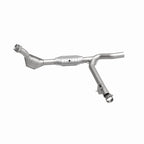MagnaFlow Direct Fit Catalytic Converter 99-00 Ford F-150 4.2L 50S