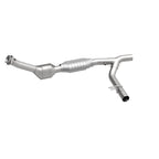 MagnaFlow Direct Fit Catalytic Converter 99-00 Ford Trucks 5.4L