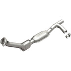 MagnaFlow Direct Fit Catalytic Converter 99-00 Ford Trucks 5.4L
