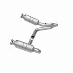MagnaFlow Direct Fit Catalytic Converter RAIDER- 2006 8 4.7L OEM