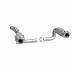 MagnaFlow Direct Fit Catalytic Converter RAIDER- 2006 8 4.7L OEM