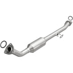 MagnaFlow Direct Fit Catalytic Converter OEM 2001-2004 Toyota Sequoia Underbody