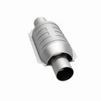 MagnaFlow Universal Catalytic Converter 2.00 with 1-O2 Rear CA