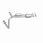 MagnaFlow Direct Fit Catalytic Converter California Grade 96-00 GM Tahoe/Yukon/Escalade 5.7L
