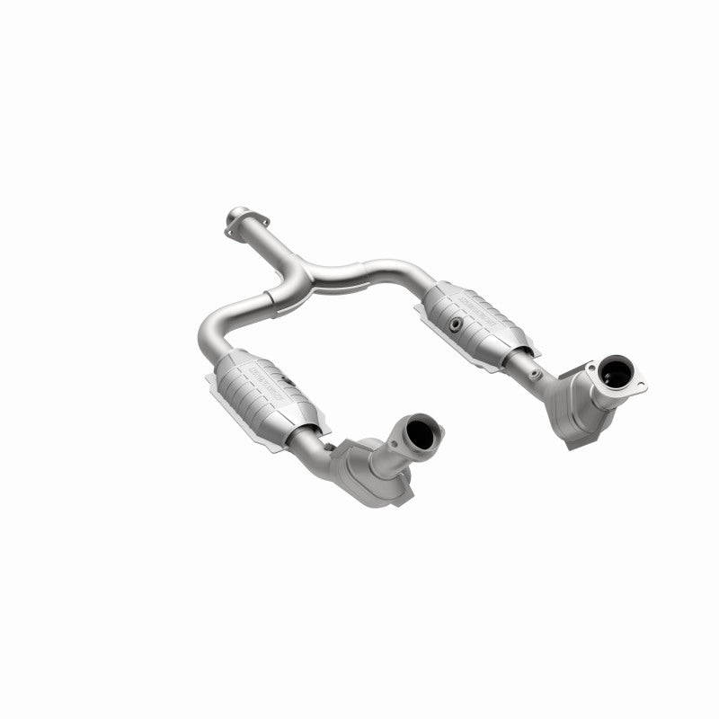 MagnaFlow Direct Fit Catalytic Converter 01-04 Ford Mustang 3.8L CA