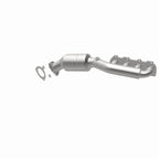 MagnaFlow Direct Fit Catalytic Converter 02-04 Volkswagen Passat 4.0L