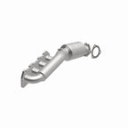 MagnaFlow Direct Fit Catalytic Converter 02-04 Volkswagen Passat 4.0L