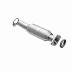 MagnaFlow Direct Fit Catalytic Converter 04-06 Toyota Sienna 3.3L AWD Rear